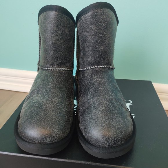 Australia Luxe Cosy X Short Sheepskin Bootie - Picture 2 of 9